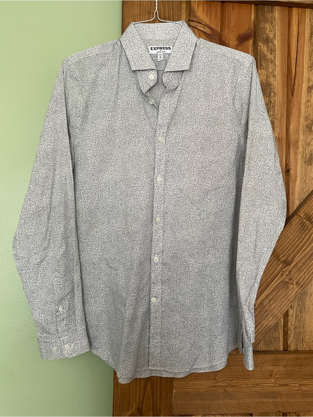 Express Men's Long-Sleeve Button-Up Shirt - Light Gray Paisley Print , Slim Fit